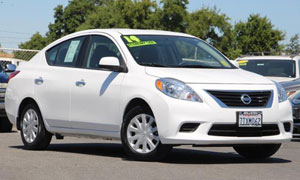 2014-nissan-versa-nmcarz